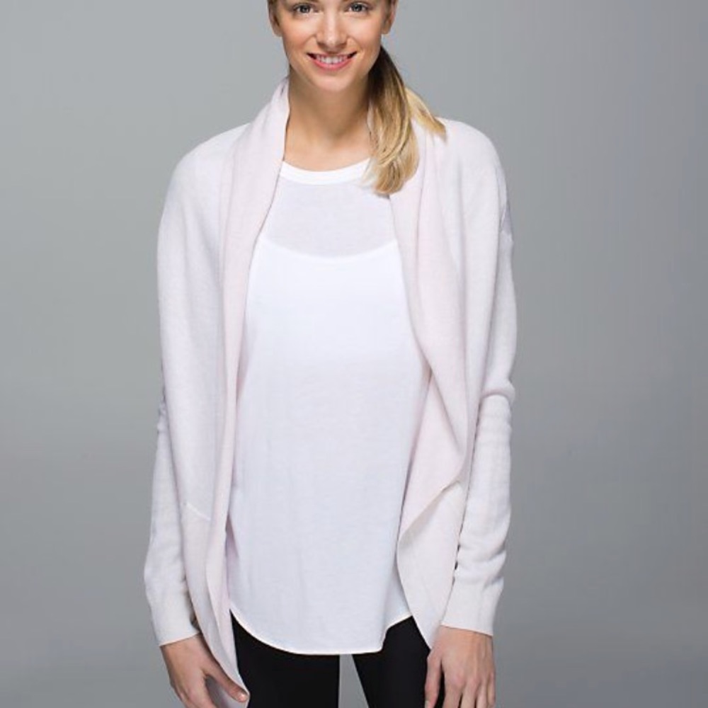 Lululemon Cabin Yogi Sweater Wrap in blush pink
